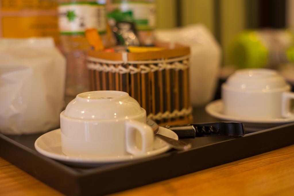 Iris Boutique Hotel Hanoi Zewnętrze zdjęcie
